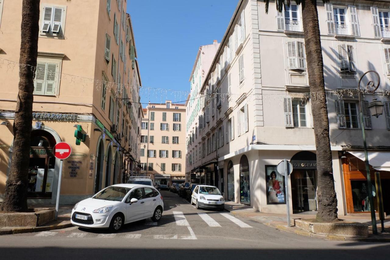 Le Pigeonnier Ajaccio Apartman Ajaccio  Kültér fotó